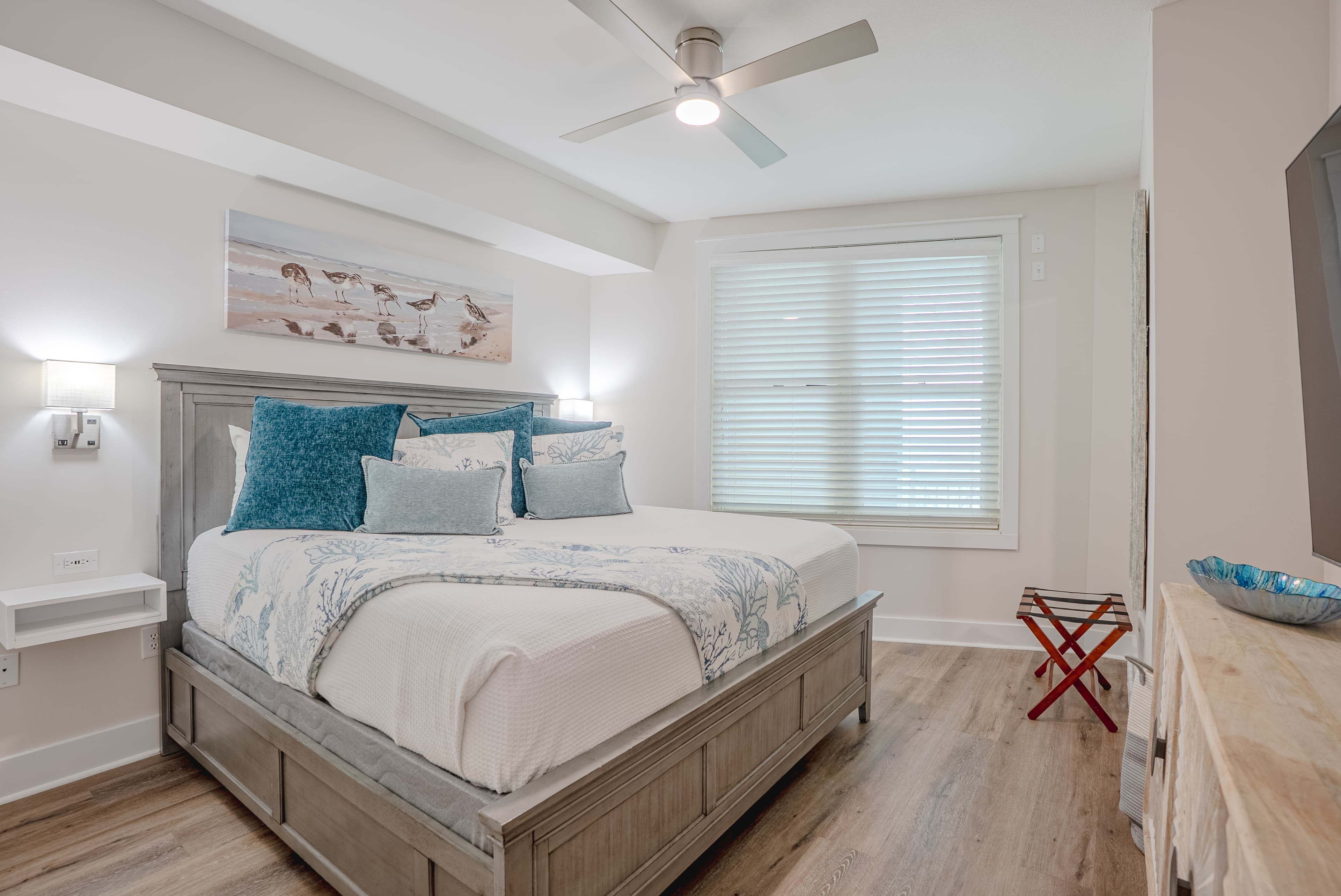 Ocean Blue interior 9